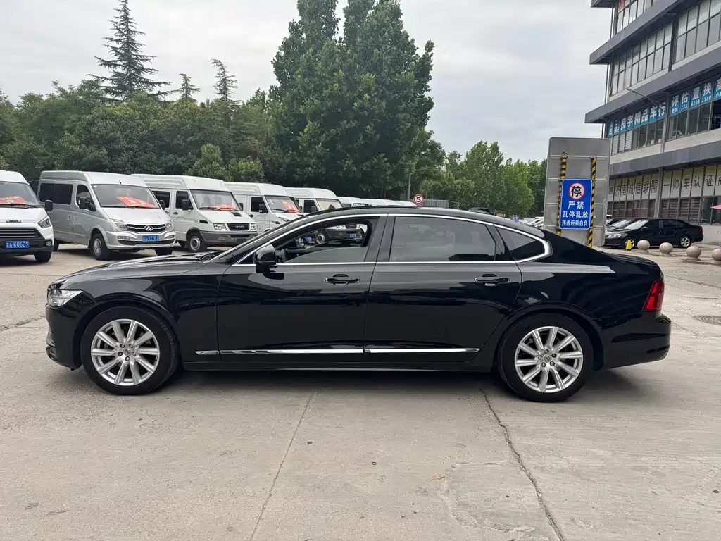 Volvo S90 2020 T5 Luxury
