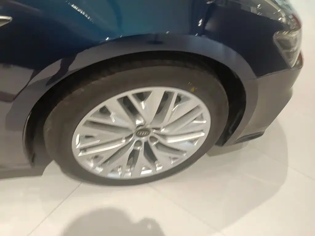Audi A7L — миниатюра 14