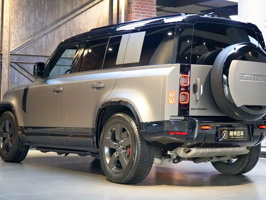 Land Rover Land Rover Defender 2025 110 3.0T P400 X