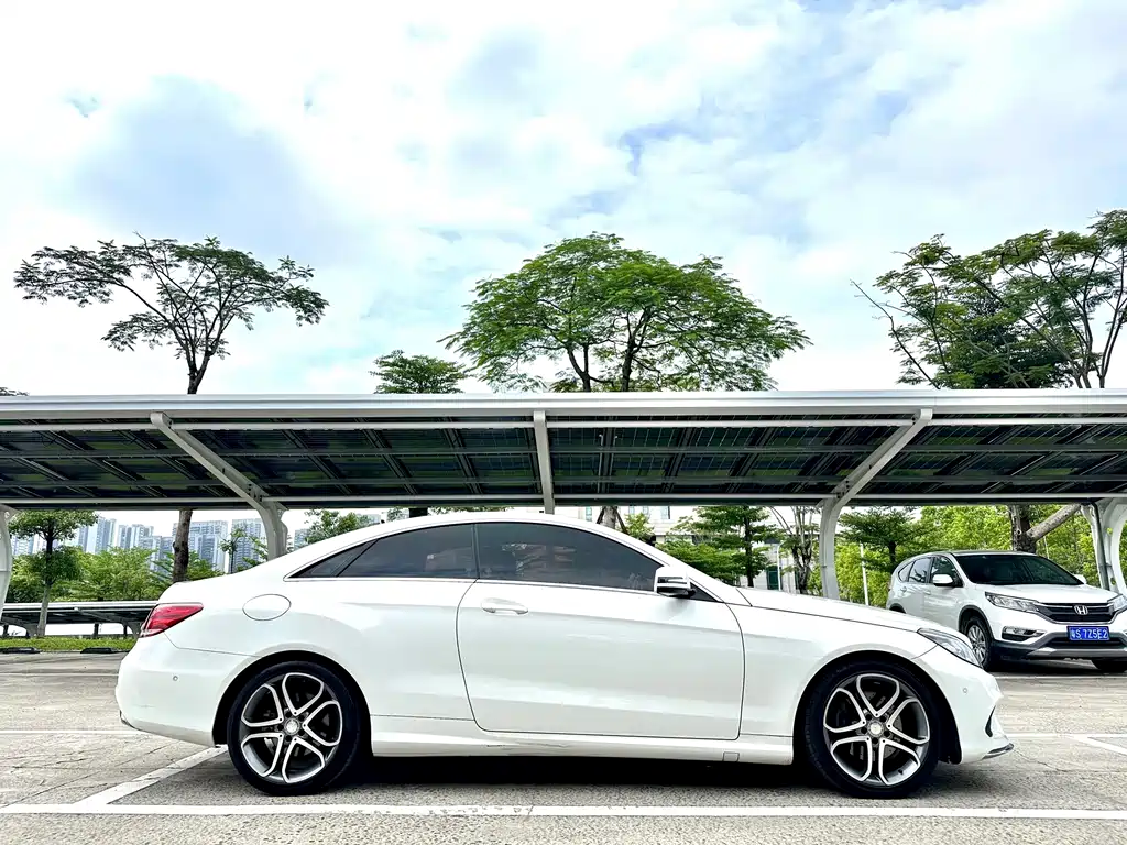 Mercedes-Benz E-Class (Import) — миниатюра 5