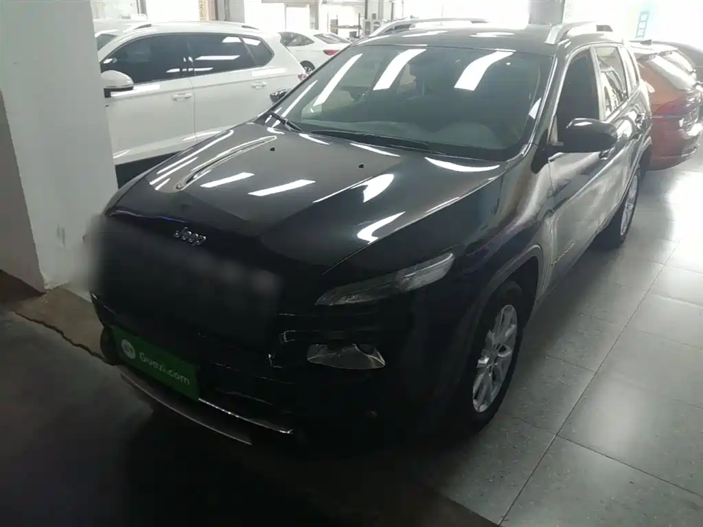 Jeep Cherokee 2017 2.0L Premium Plus Edition