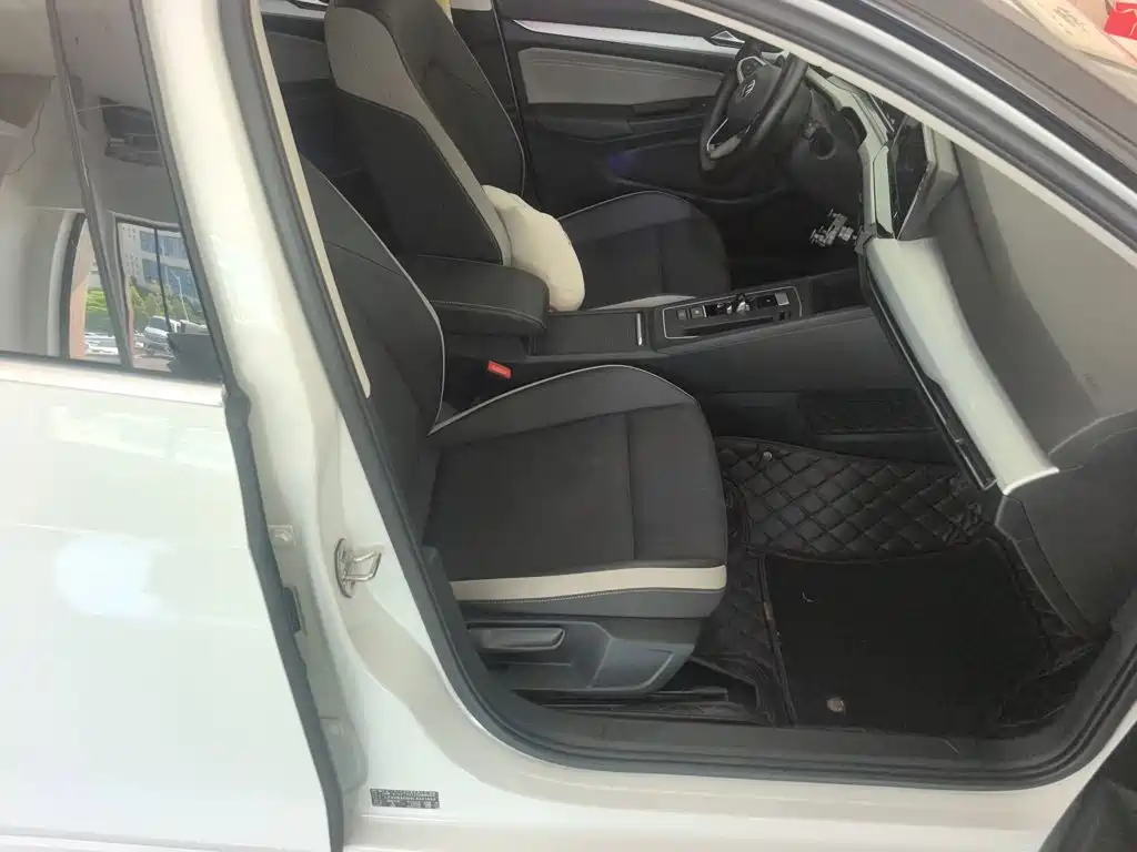 Volkswagen Golf — миниатюра 18