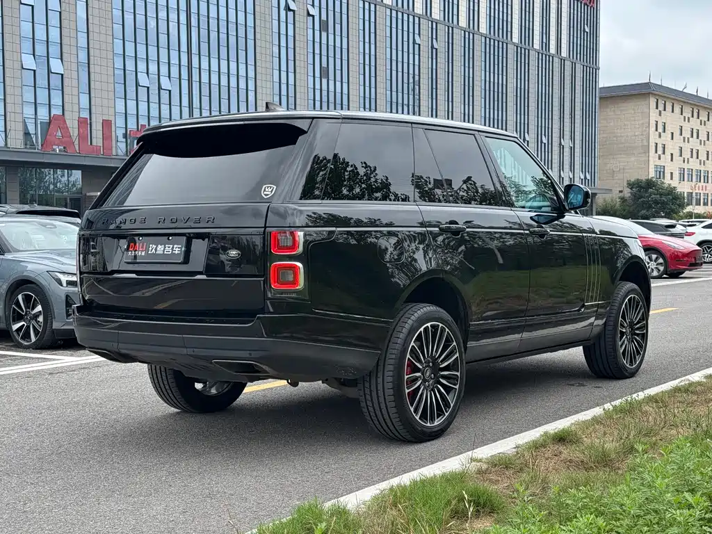 Land Rover Range Rover — миниатюра 7