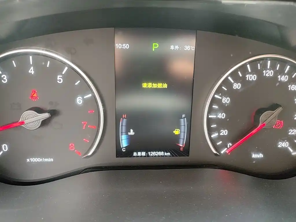 BYD MAX — миниатюра 12