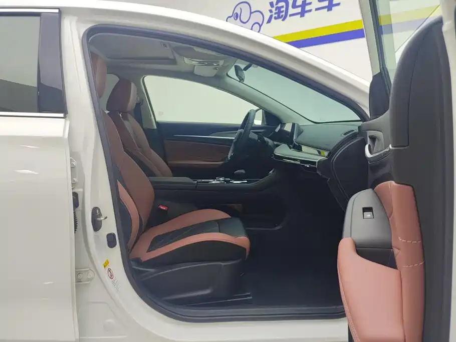 Changan Eado — миниатюра 8