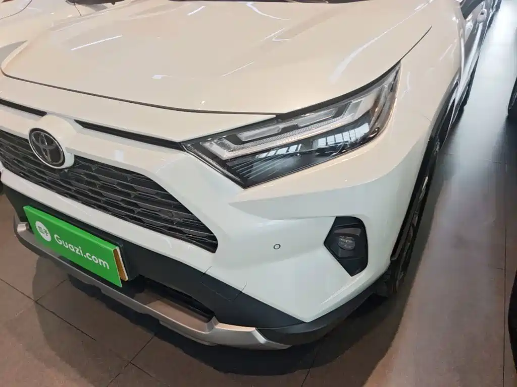Toyota RAV4 — миниатюра 24