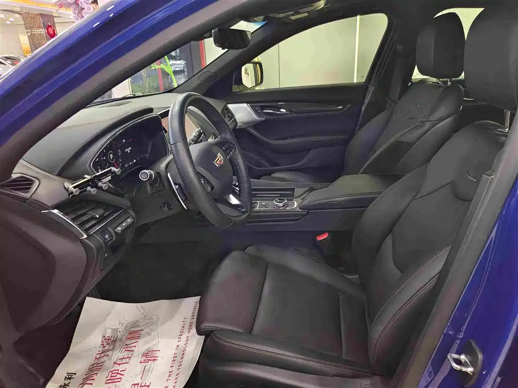 Cadillac CT5 — миниатюра 4