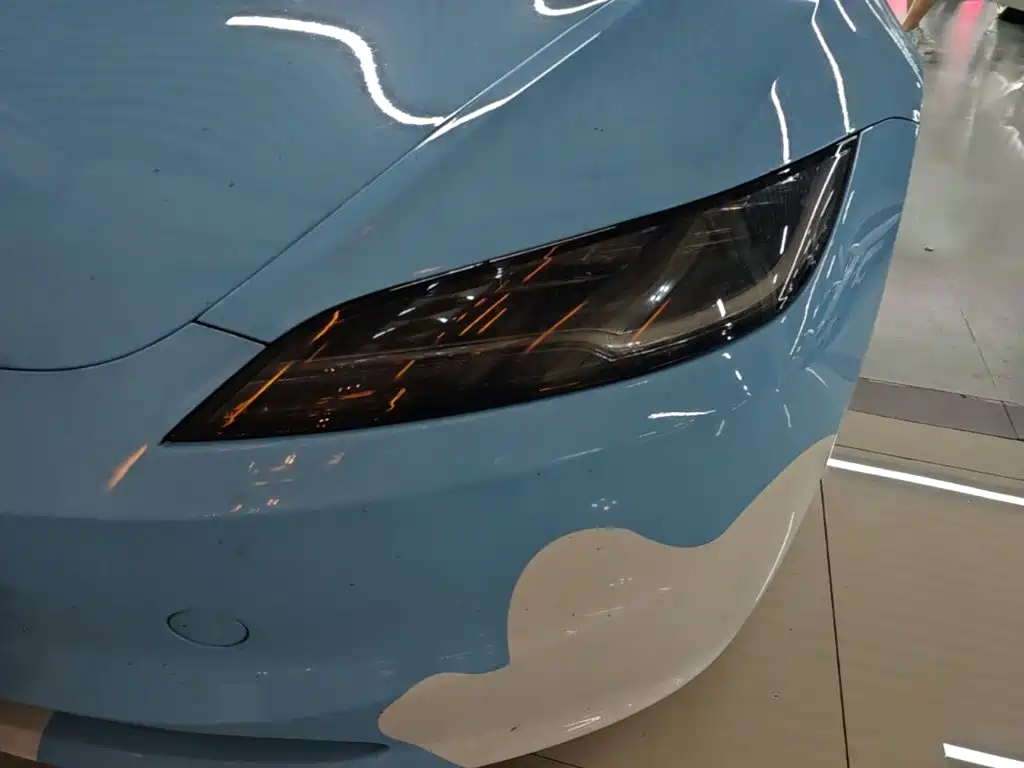 Tesla Model 3 — миниатюра 24
