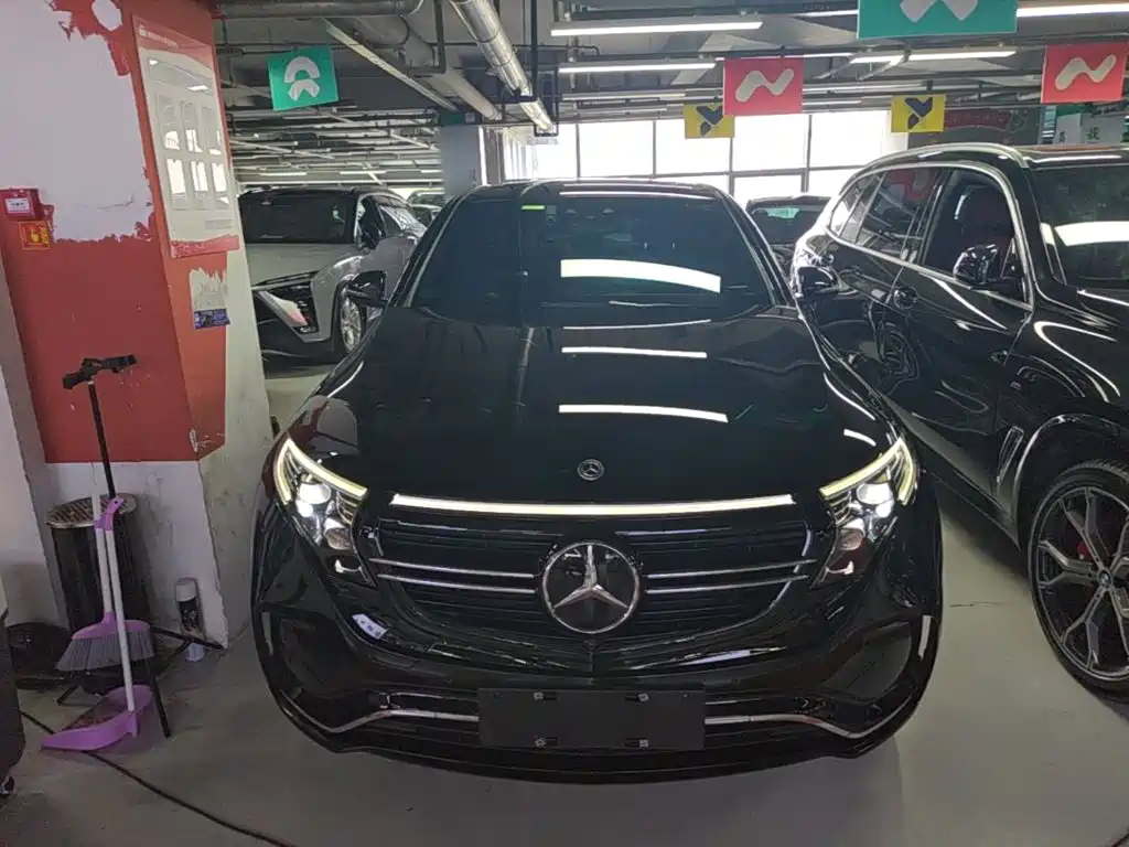 Mercedes-Benz EQC — миниатюра 3
