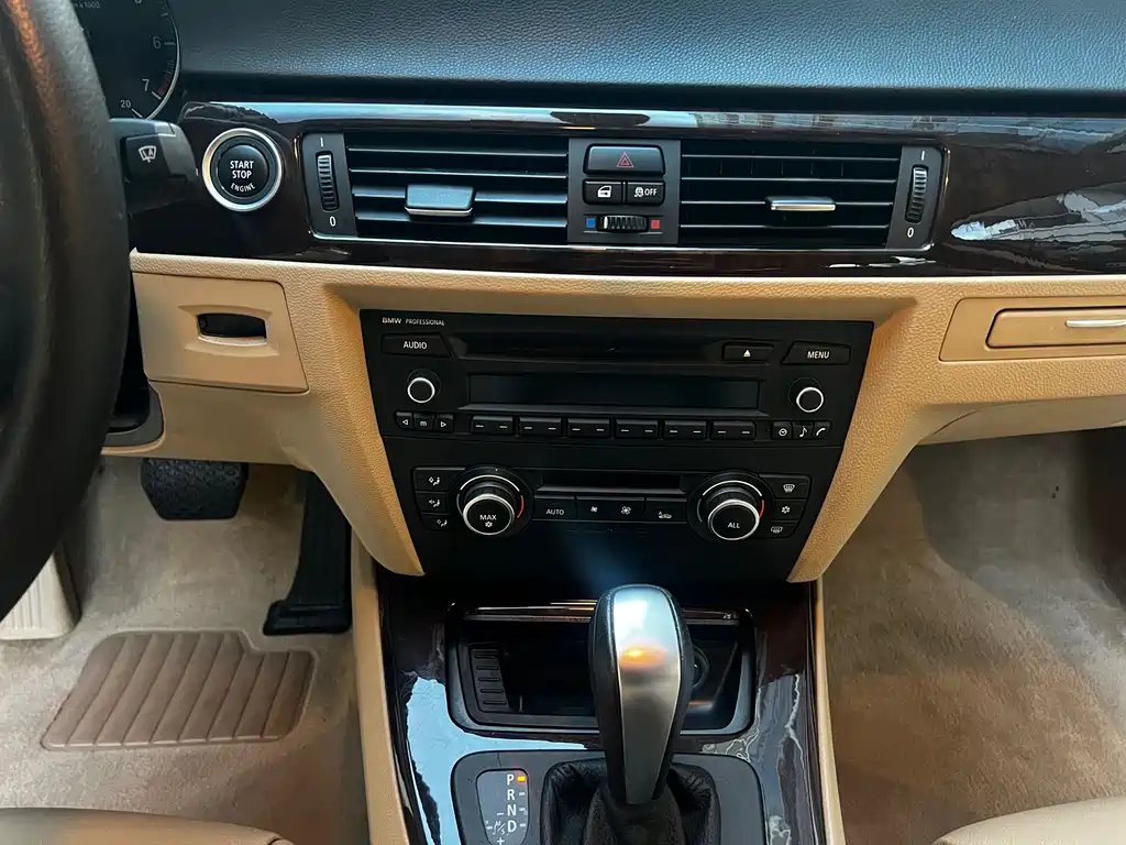 BMW 3 Series — миниатюра 24