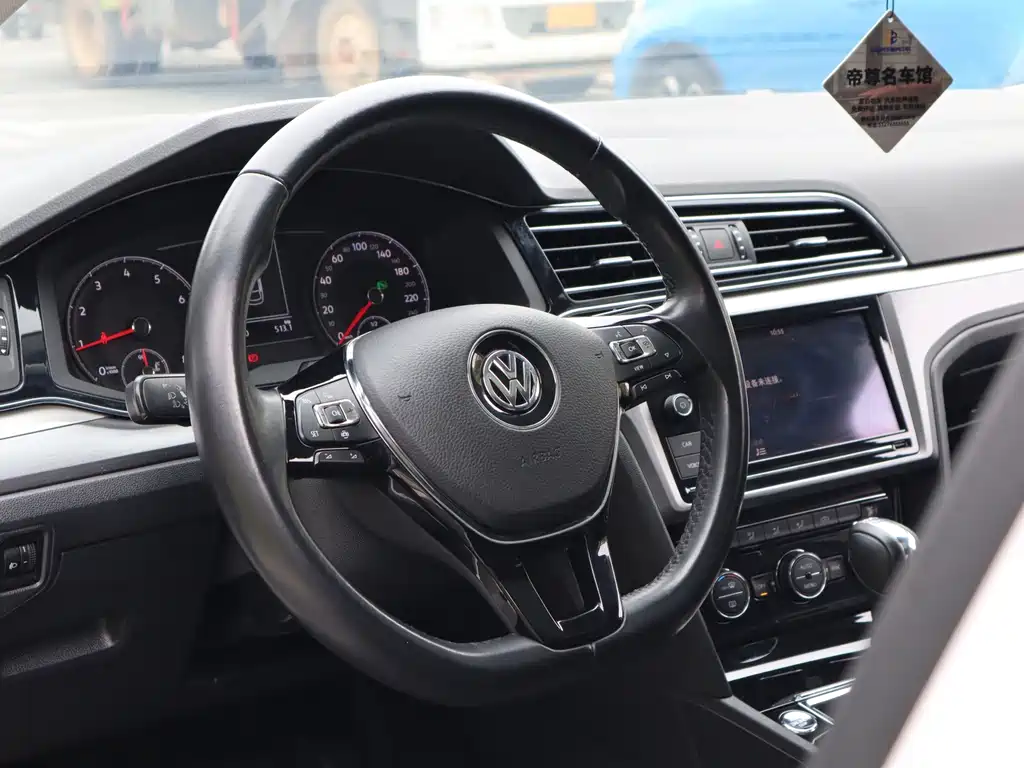 Volkswagen Lamando — миниатюра 8