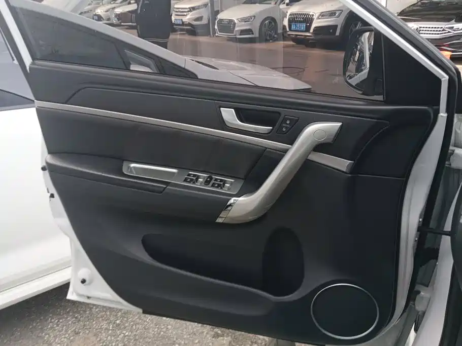 Haval M6 — миниатюра 7