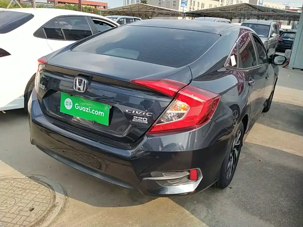 Honda Civic — миниатюра 7