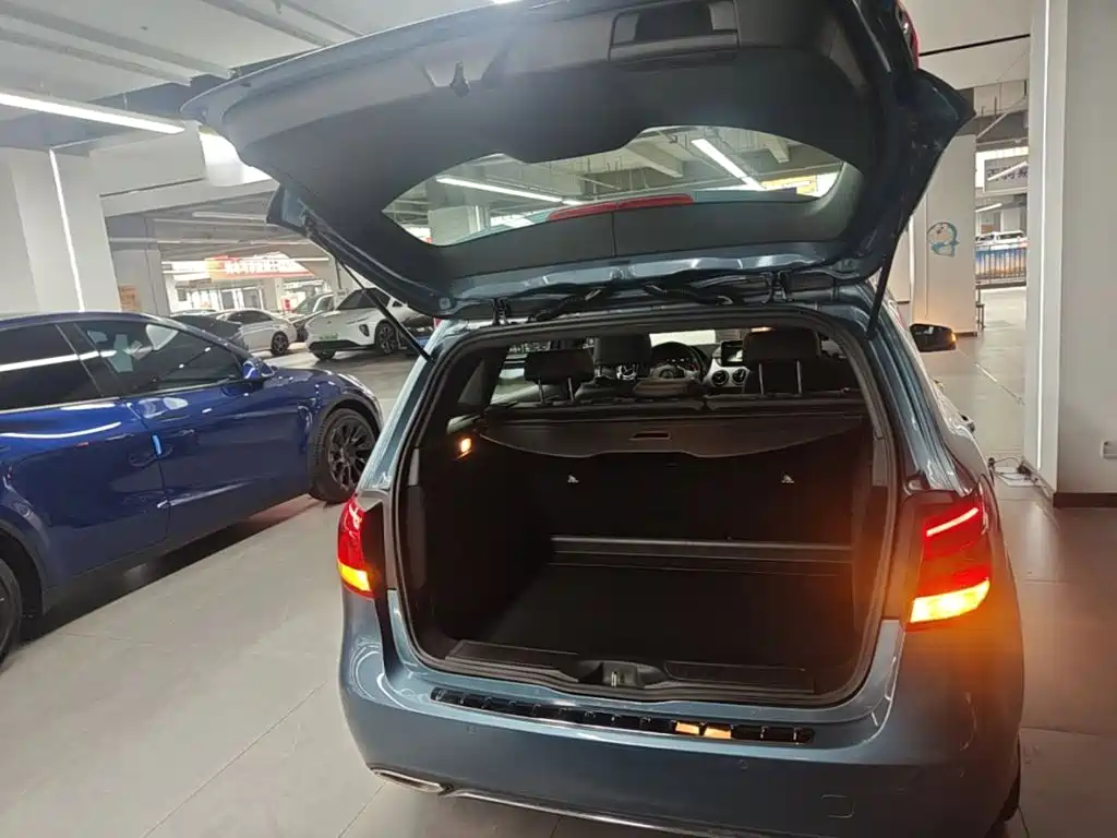 Mercedes-Benz B-Class — миниатюра 19