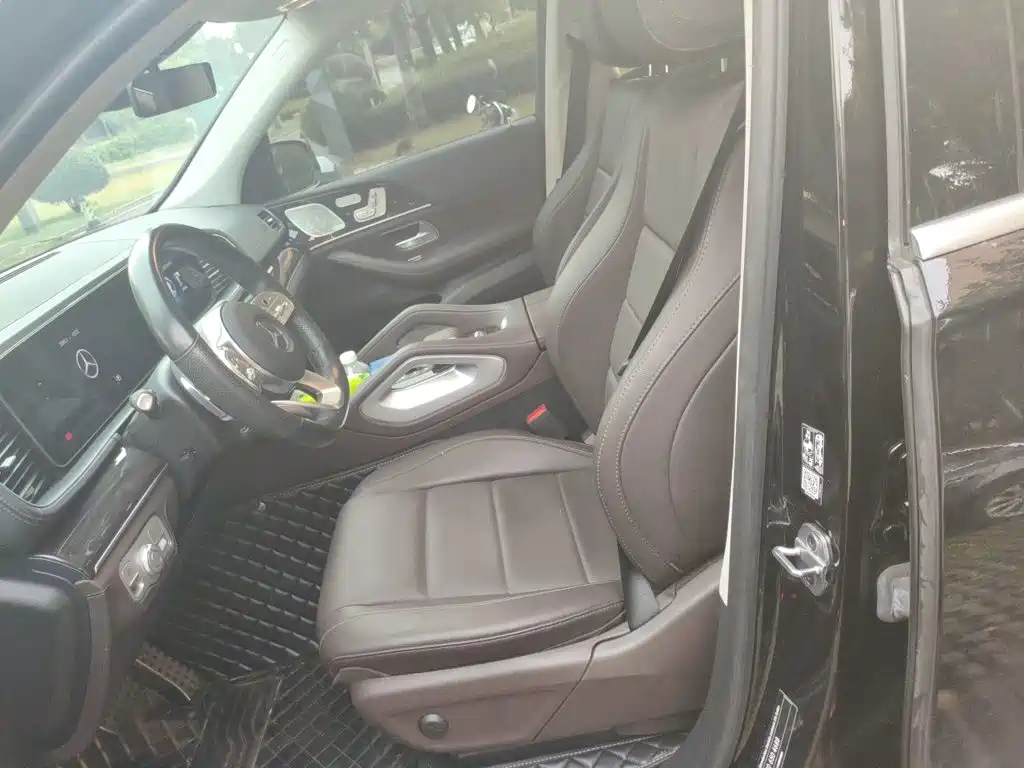 Mercedes-Benz GLS — миниатюра 8
