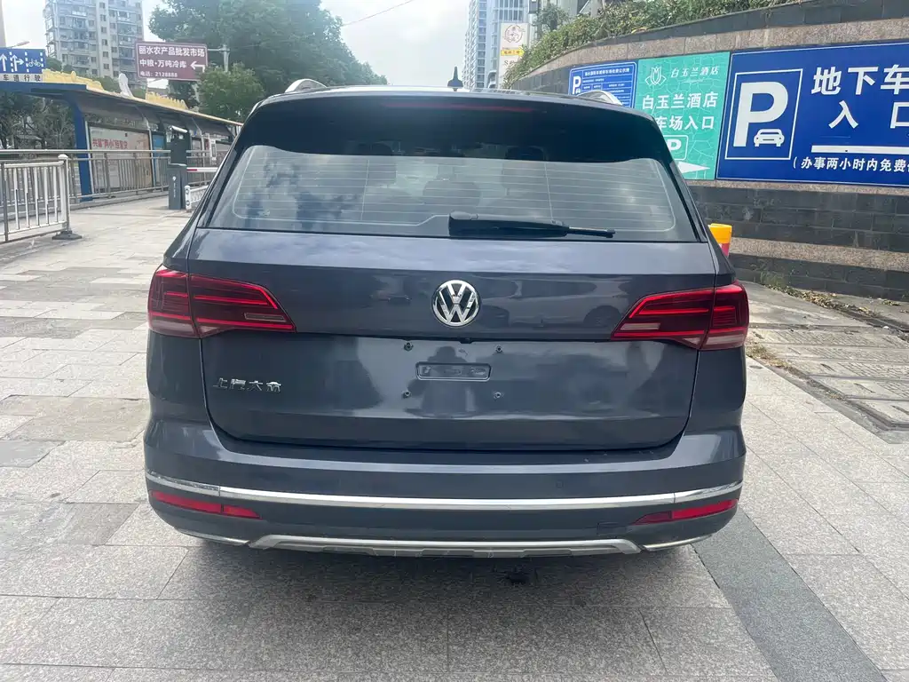 Volkswagen Tharu — миниатюра 2