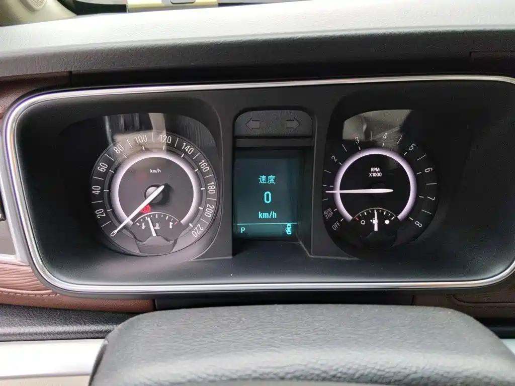 Buick GL8 — миниатюра 4