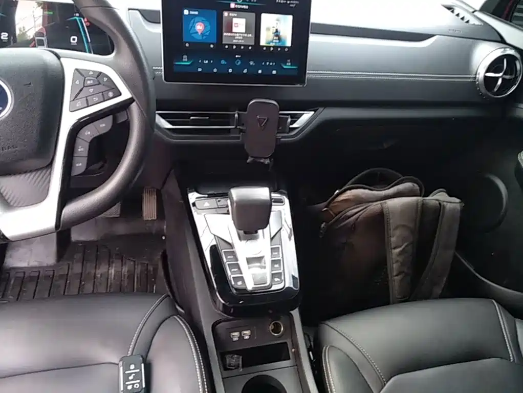 BYD Yuan EV — миниатюра 14