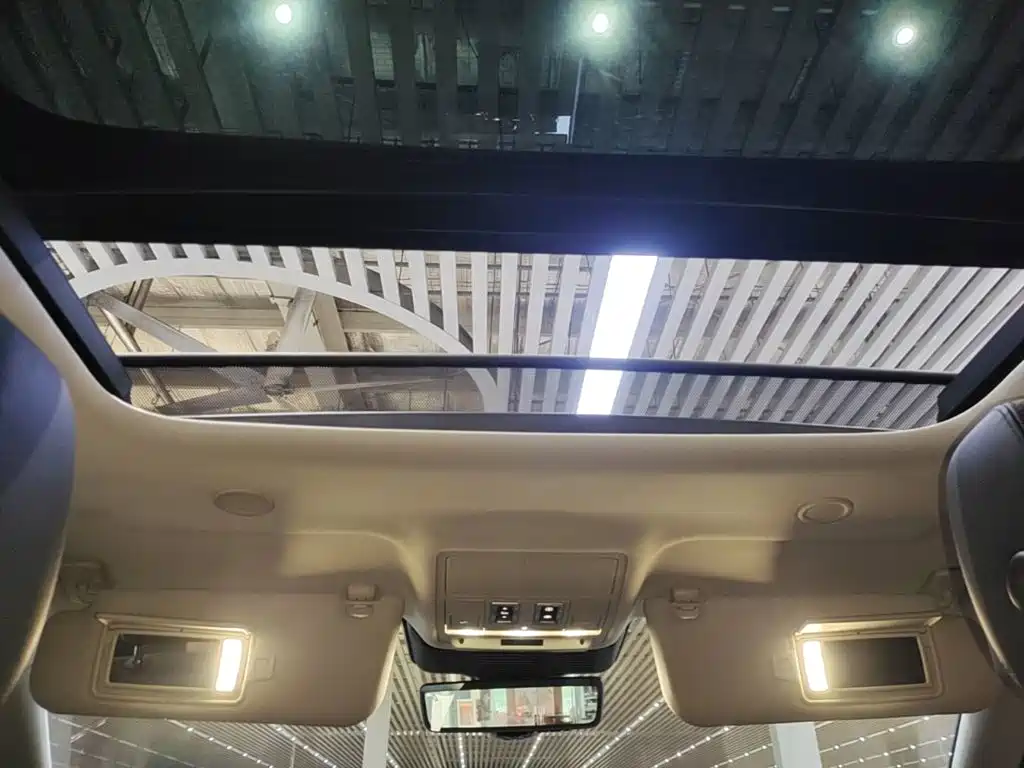Land Rover Evoque — миниатюра 18