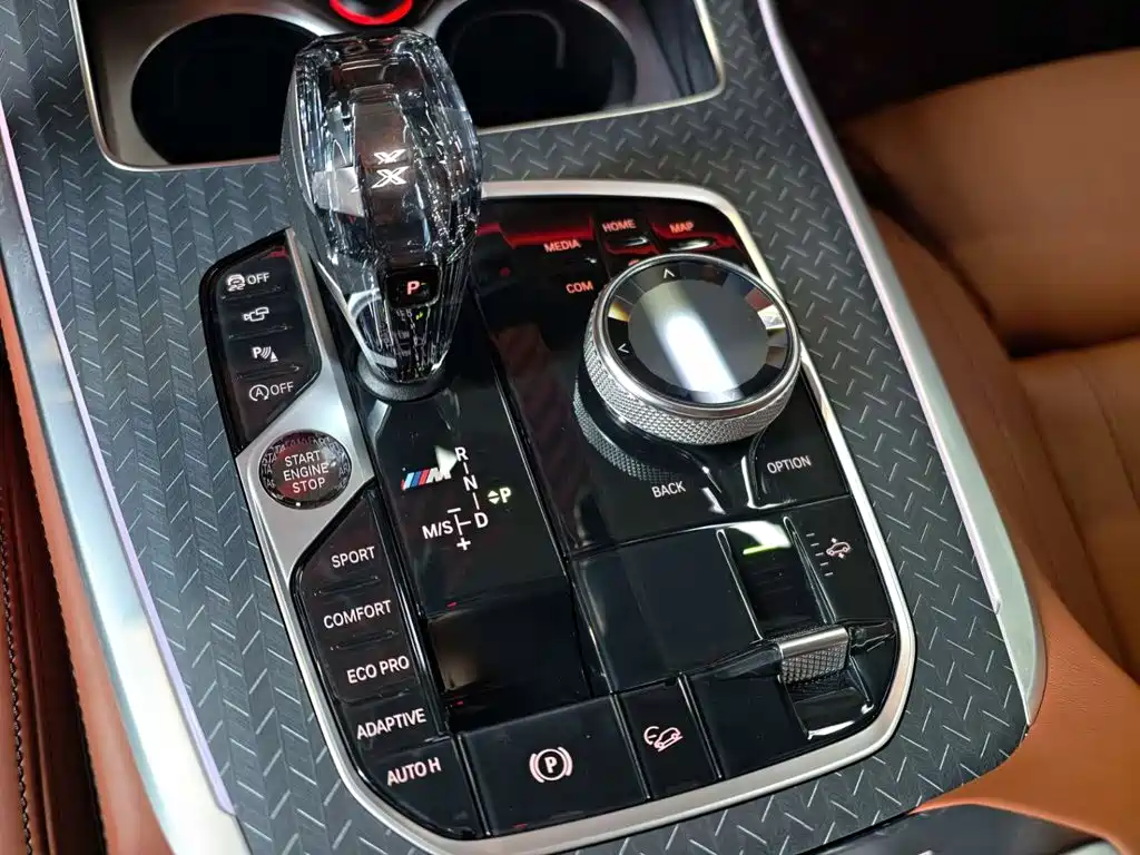 BMW X7 — миниатюра 32