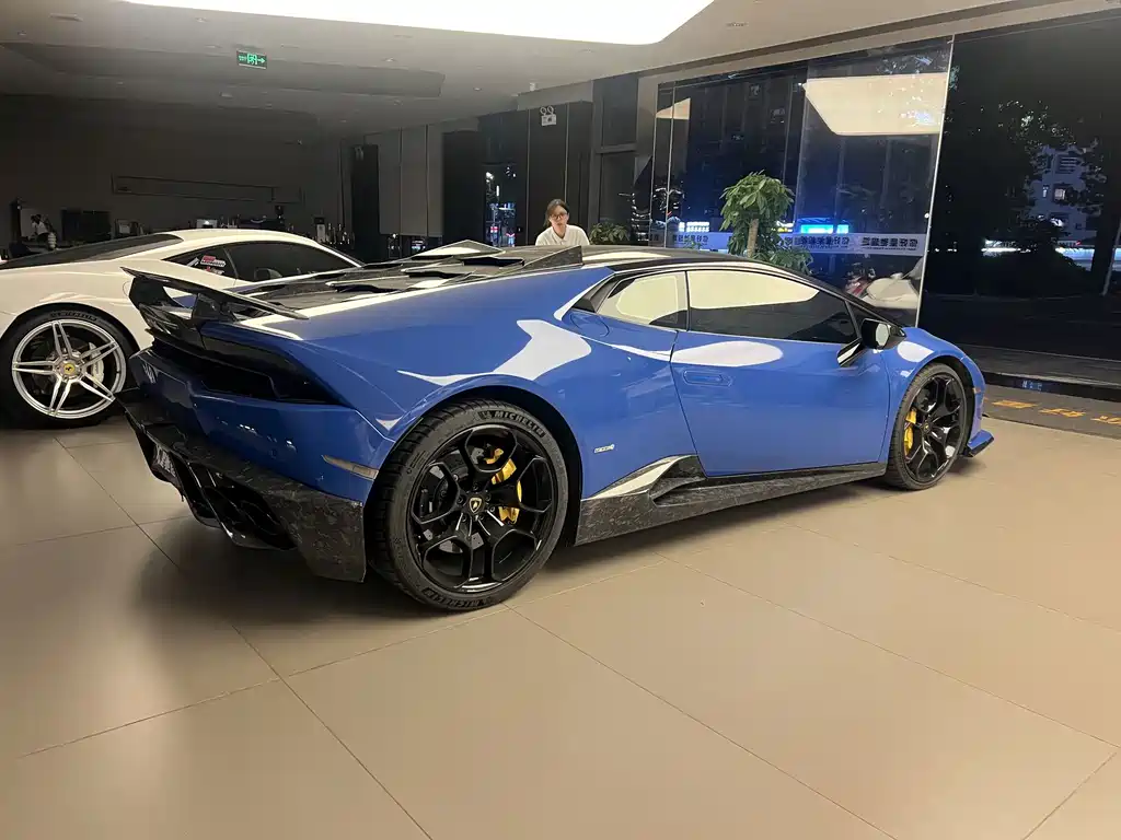 Lamborghini Huracán — миниатюра 34