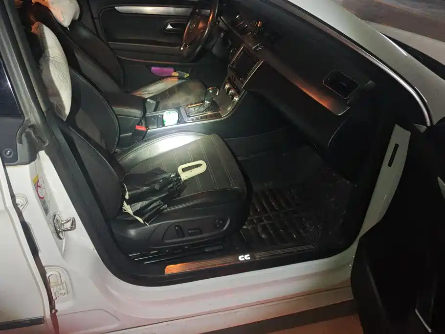 Volkswagen CC — миниатюра 8