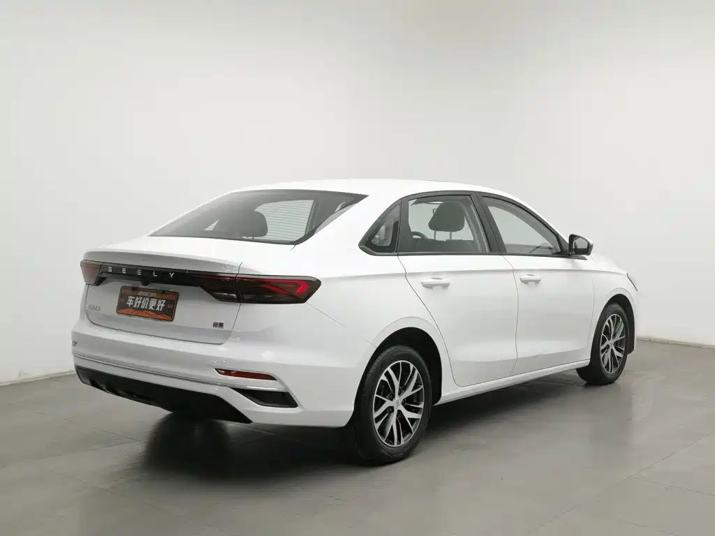 Geely Emgrand — миниатюра 2