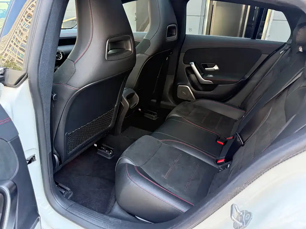 Mercedes-Benz CLA (Import) — миниатюра 33