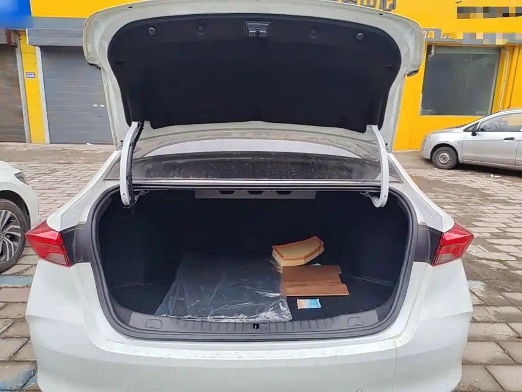 Buick Verano — миниатюра 19