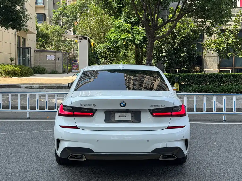 BMW 3 Series — миниатюра 9
