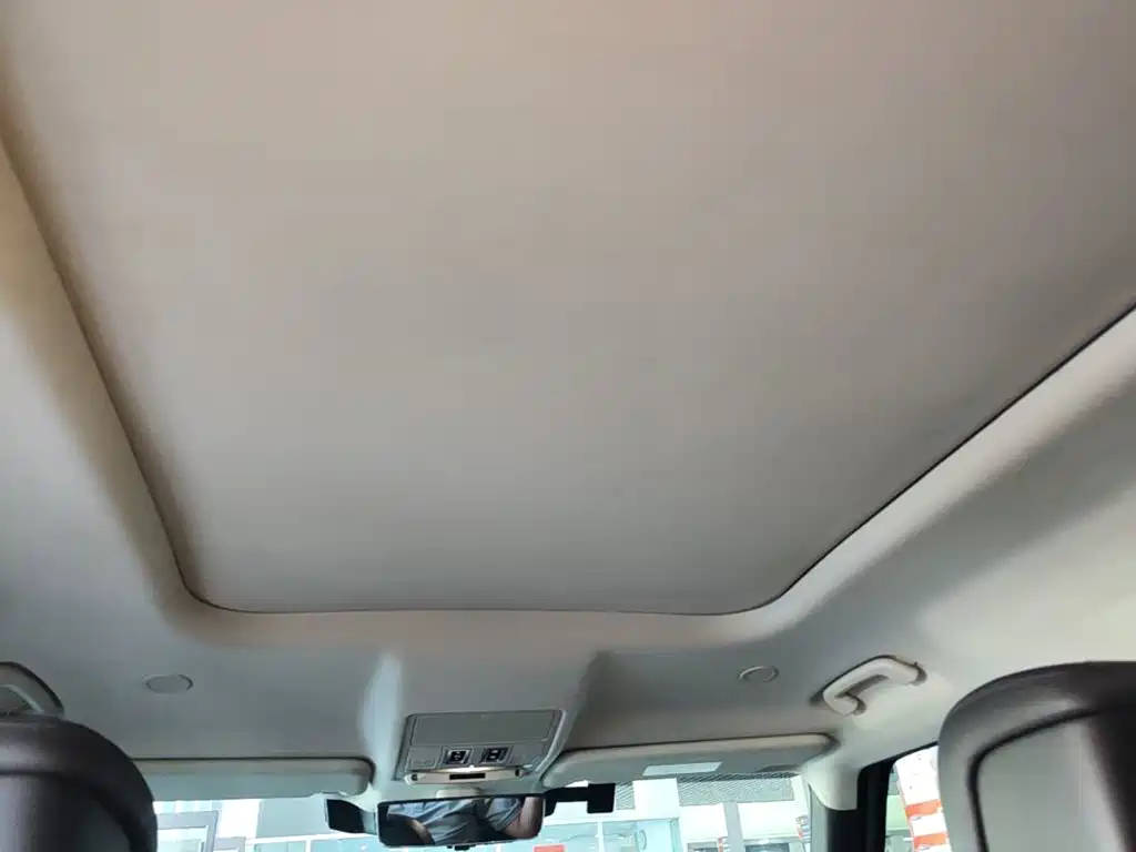 Land Rover Defender — миниатюра 18