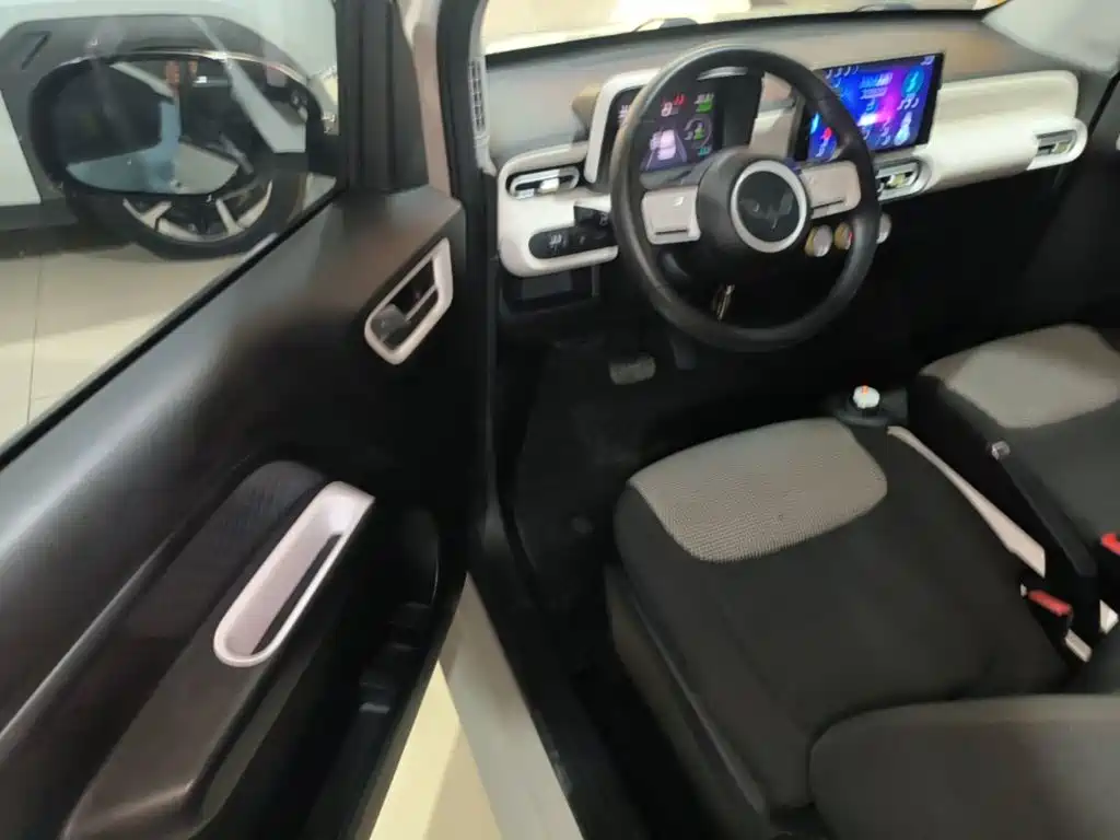 Wuling MINIEV — миниатюра 16