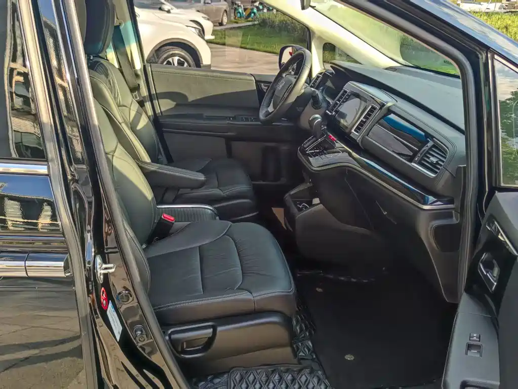 Honda Elysion — миниатюра 12