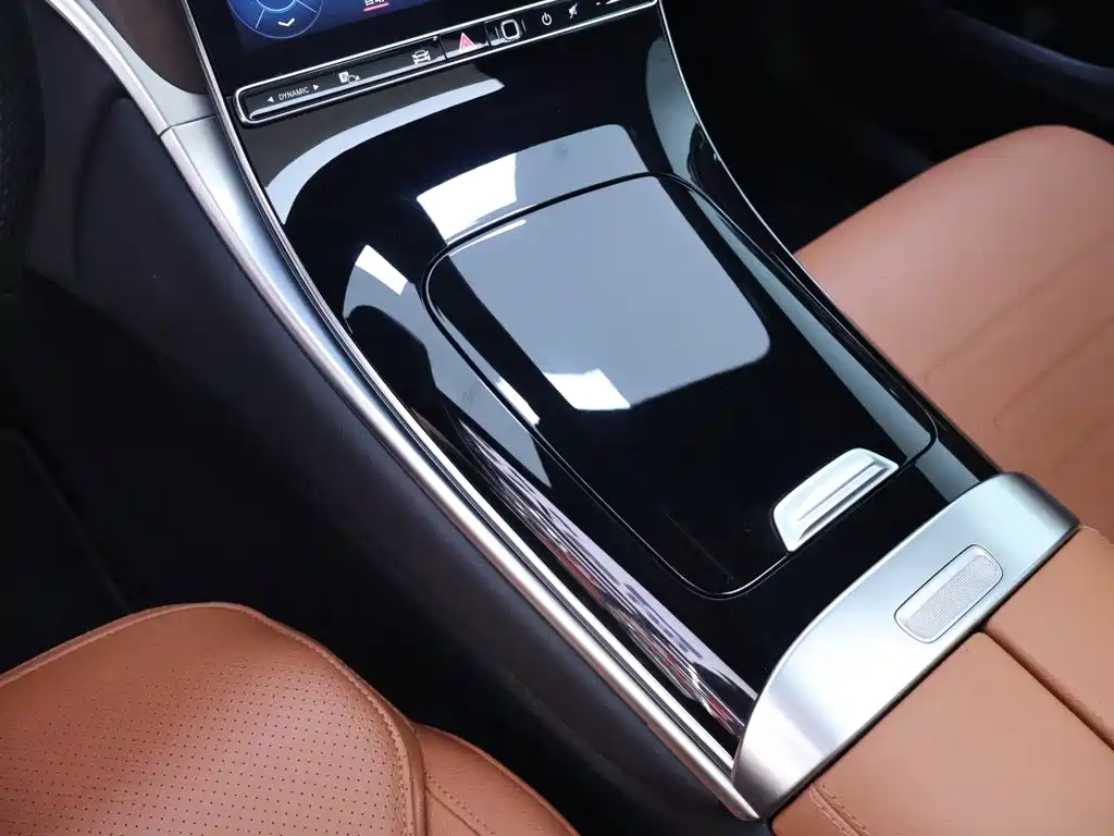 Mercedes-Benz GLC — миниатюра 12