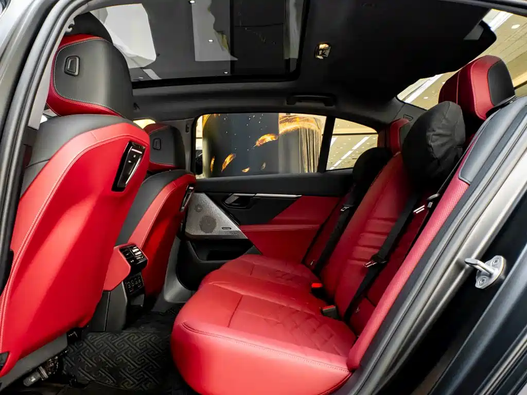 BMW 5 Series — миниатюра 30