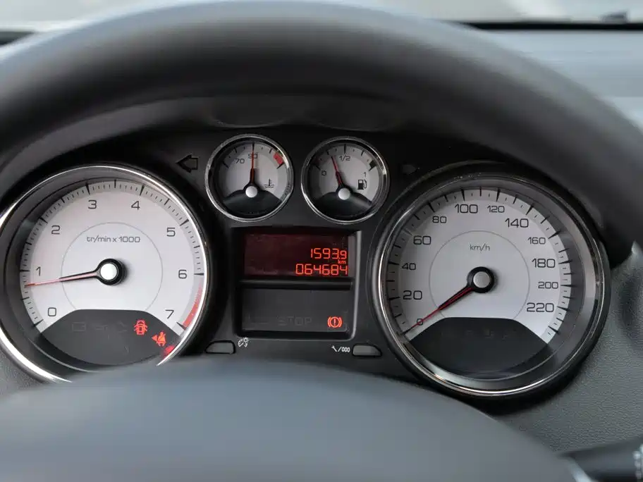 Peugeot 408 — миниатюра 9