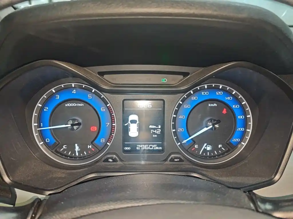 Geely Vision X3 — миниатюра 12