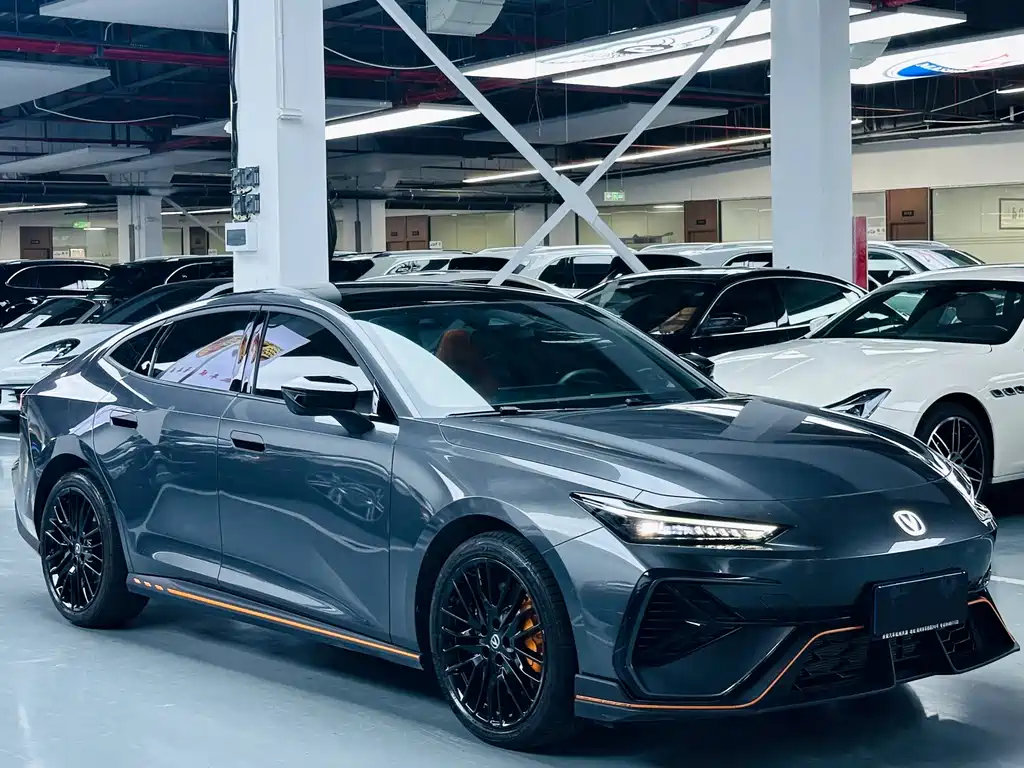 Changan UNI-V — миниатюра 3