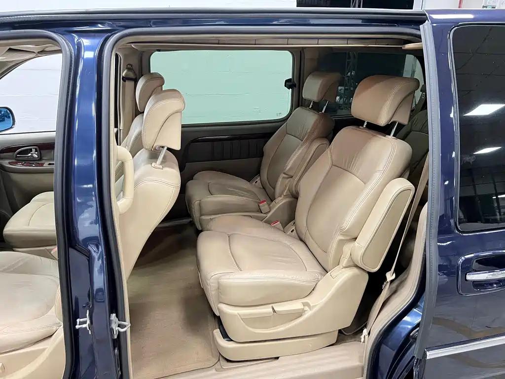 Buick GL8 — миниатюра 7