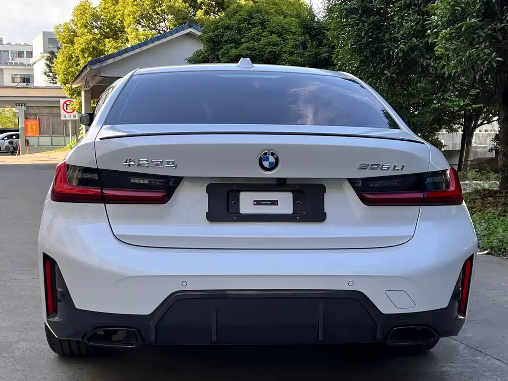 BMW 3 Series — миниатюра 15