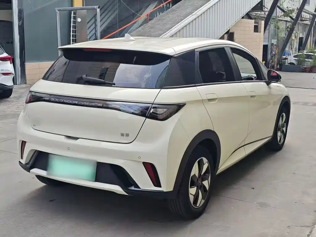 BYD Dolphin — миниатюра 7