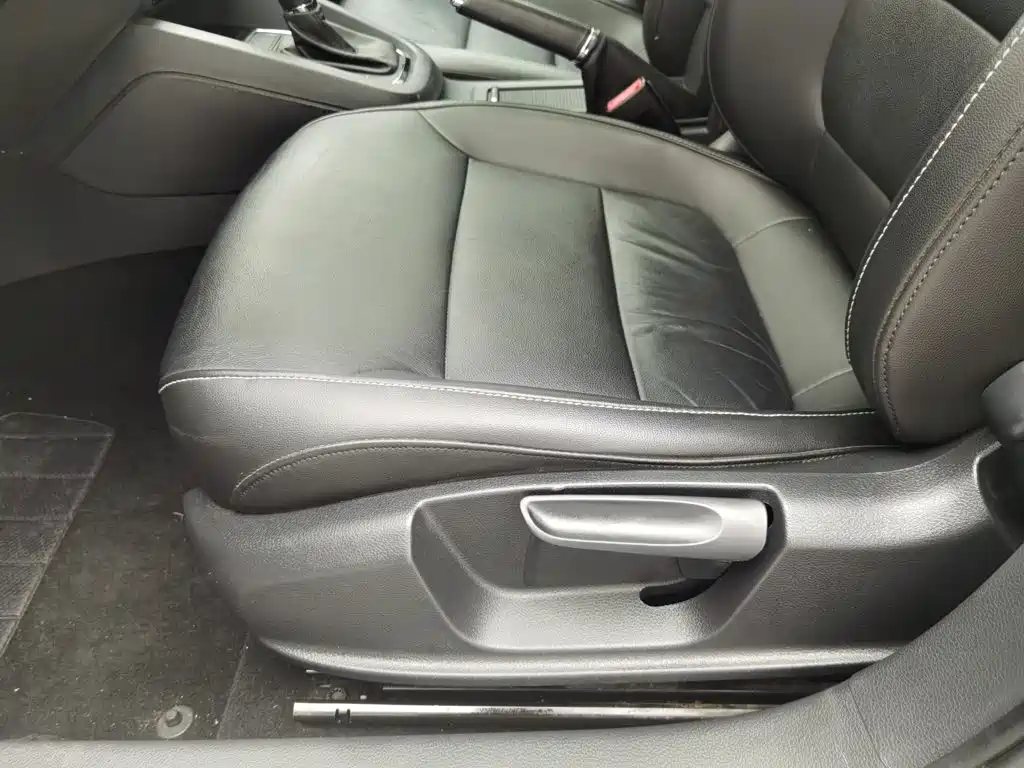 Volkswagen Sagitar — миниатюра 20