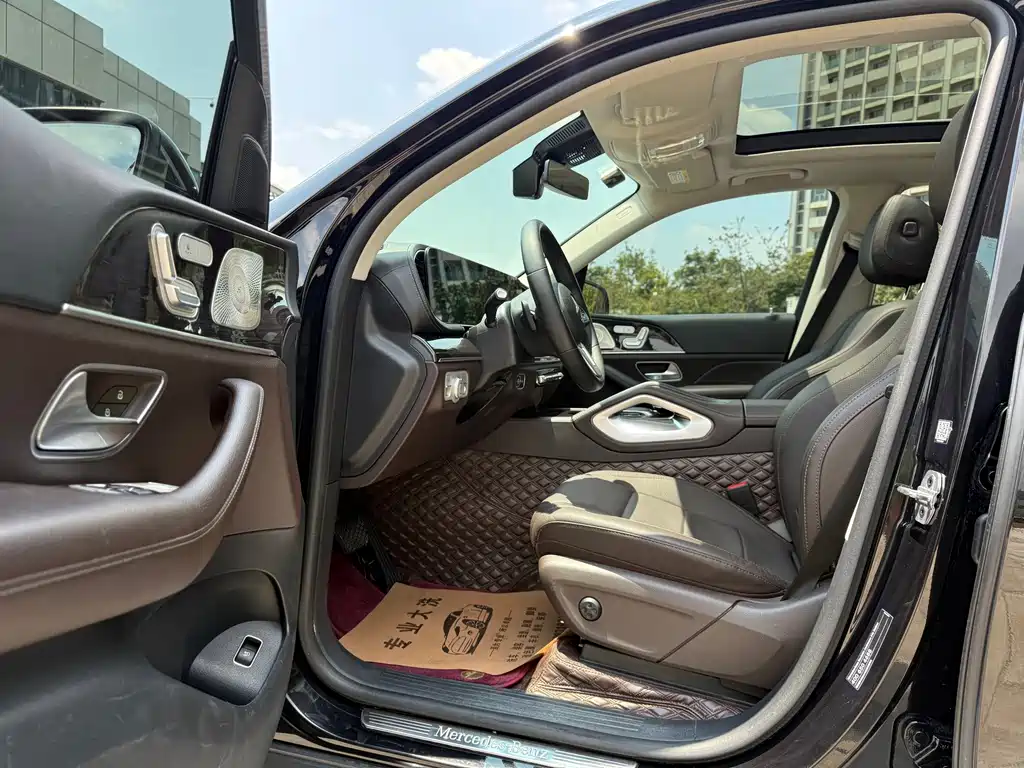 Mercedes-Benz GLE (Import) — миниатюра 4