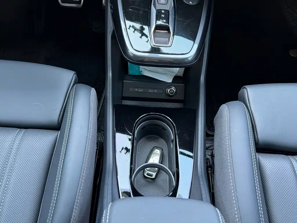Audi Q4 e-tron — миниатюра 17