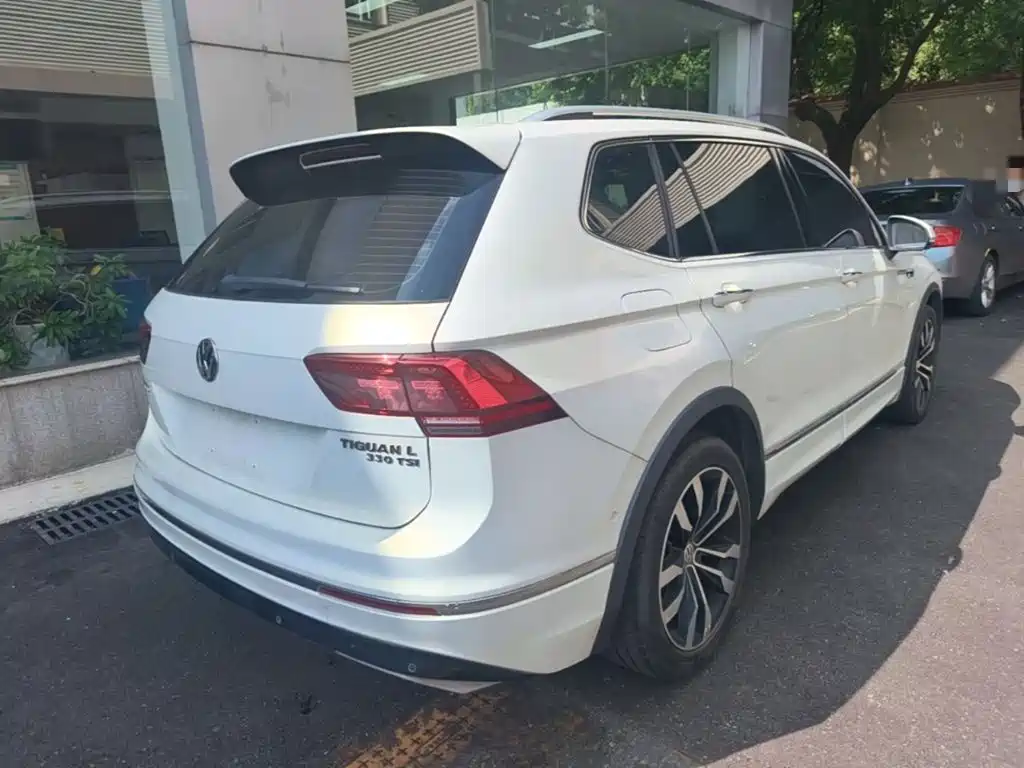 Volkswagen Tiguan L — миниатюра 7