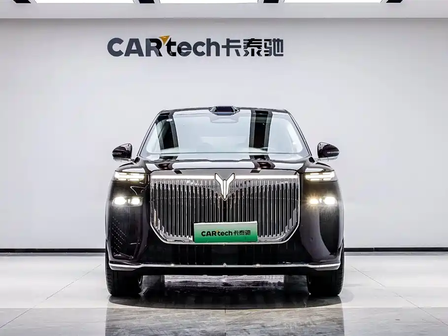 Voyah 岚图泰山 2025