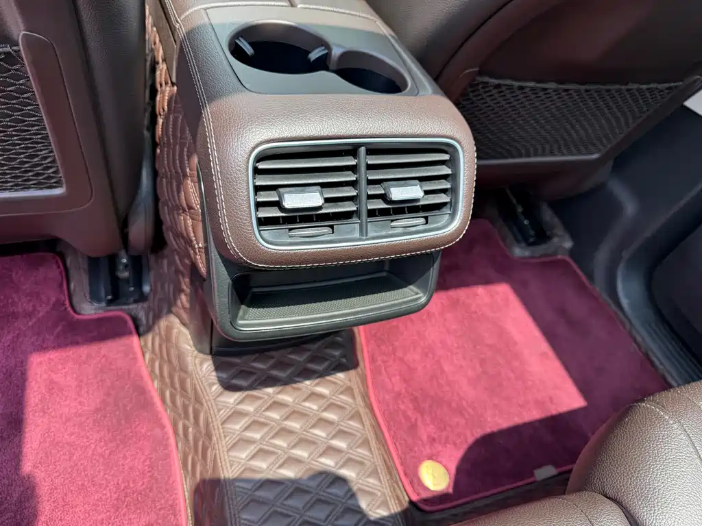Mercedes-Benz GLE (Import) — миниатюра 35