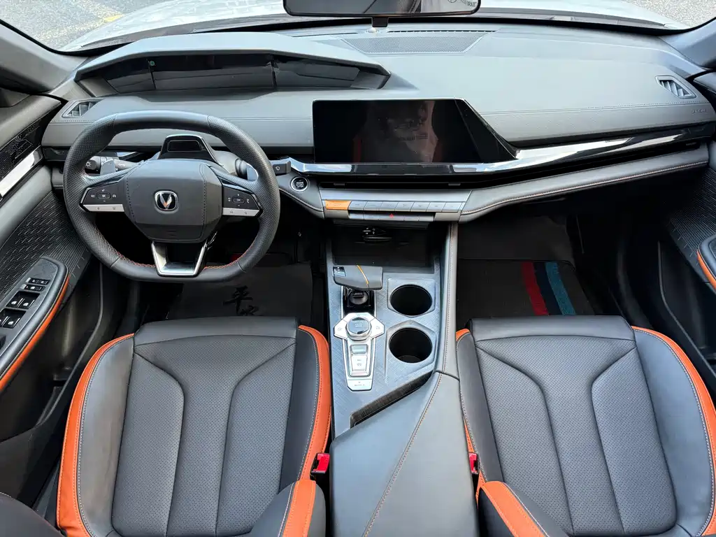 Changan UNI-V — миниатюра 5