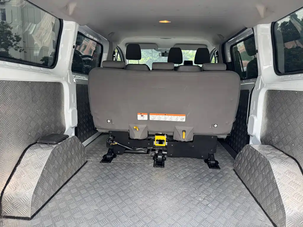 Ford Tourneo — миниатюра 15