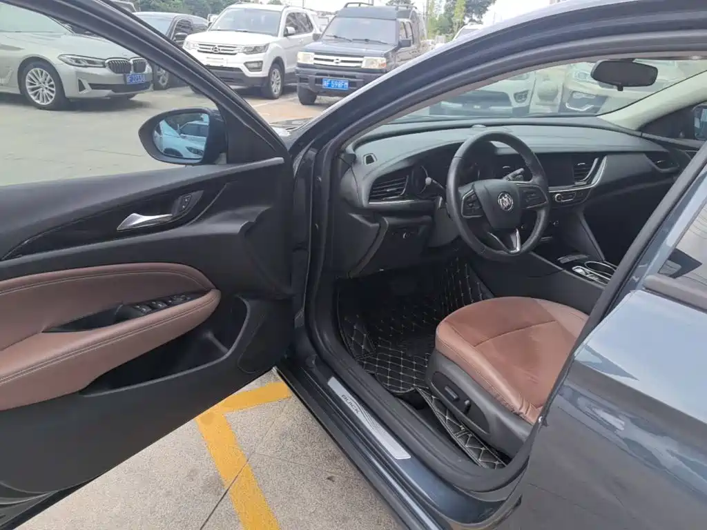 Buick Regal — миниатюра 16